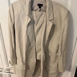 Ann Taylor Women's Cream linen suit